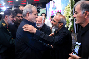 حضور دکتر پزشکیان در مراسم گرامیداشت شهدای اقتدار فراجا