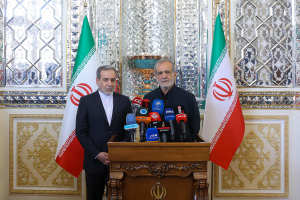 حضور در وزارت امور خارجه