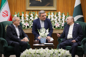 Iranian, Pakistani presidents meet in Islamabad