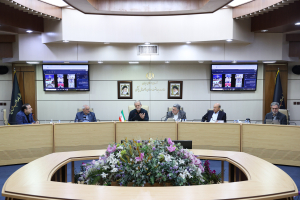 پزشکان از قالب‌های محدود خارج و نجات‌بخش محله، جامعه و منطقه خود باشند
