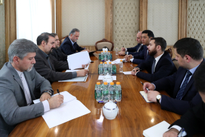 دیدار معاون وزیر امور خارجه ارمنستان با مشاور سیاسی رئیس جمهور