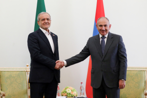 دیدار دکتر پزشکیان و نخست وزیر ارمنستان