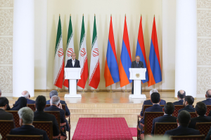 Iran president, Armenia prime minister hold press conference