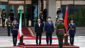 Belarus president officially welcomes Iranian counterpart