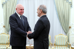 President Pezeshkian meets Russia energy minister in Tehran 