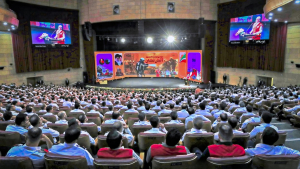 الرئيس بزشكيان يؤكد أن الأعداء لا يسعهم إلا أن يحلموا بتركيع الشعب الإيراني
