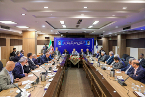 همکاری و همراهی امروز سران و مسئولان قوا فرصتی مغتنم در راستای ایجاد رشد اقتصادی است
