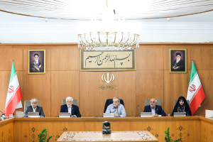 تلاش دولت ارائه بودجه بدون کسری به مجلس است/ انضباط مالی و کاهش هزینه‌ها در دستور کار وزارتخانه‌هاست/ تأکید بر مشارکت مؤثر بخش خصوصی در تصمیم‌گیری‌های اقتصادی
