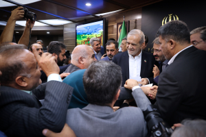 نشست با فعالان سیاسی آذربایجان غربی