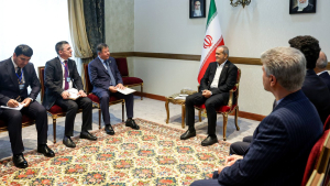 Iran president proposes establishing common currency to boost regional development
