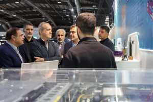 Pezeshkian visits 16th International Nanotechnology Exhibition, 1st Up-to-Date Technologies Exhibition
