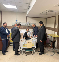 عیادت دکتر پزشکیان از آقای سقاب اصفهانی