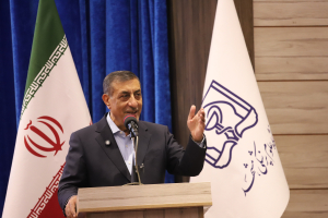 دانشگاه چشم ناظر توسعه کشور است/ سیاست باید از علم تمکین کند