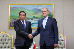 President Pezeshkian holds talks with Myanmar Prime Minister Nyo Saw