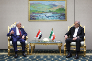 Le président Pezeshkian considère l’achèvement du projet ferroviaire Bassora–Shalamcheh comme une priorité de l’Iran
