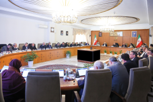 اجرای طرح کارآموزی دانش‌آموزان فنی و حرفه‌ای در کارخانجات بسیار ارزشمند است/ ضرورت آشنایی دانش‌آموزان با فن‌آوری‌های روز دنیا و دستاوردهای جدید علمی
