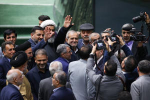 تعامل مجلس و دولت مسیر بهبود معیشت مردم را هموار می‌کند