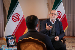 با قدرت تمام مشکلات، تحریم‌ها و فشارها را پشت سر خواهیم گذاشت