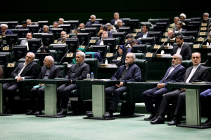 دکتر پزشکیان وارد مجلس شد
