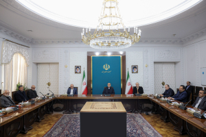 بنا داریم یک بار برای همیشه مسئله ارز و رانت و فساد در توزیع منابع ارزی را حل کنیم/ تاکید بر عزم دولت برای تقویت و افزایش تولید مواد اولیه محصولات در بخش صنایع و کشاورزی

