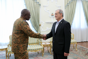 دیدار وزیر دفاع و جنگ بورکینافاسو با رئیس جمهور