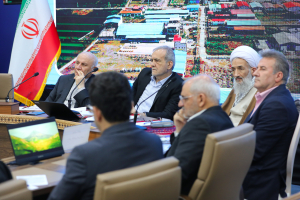 نشست با سرمایه گذاران و فعالان اقتصادی استان مازندران