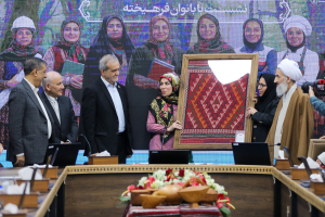 نشست با بانوان فرهیخته مازندران