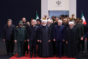 ادای احترام سران قوا و جمعی از مسئولان نظام بر پیکر مطهر رهبر شهید انقلاب