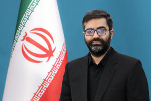 پزشکیان؛ رئیس‌جمهوری که برای حل مسئله حاضر است فحش بخورد/ وفاق از نظر پزشکیان تقسیم صندلی میان جناح‌ها نیست/ رئیس جمهور مسئولیت تصمیم‌های سخت را به گردن دیگران نمی‌اندازد
