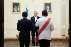 تسلیم استوارنامه سفرای کشورها به رئیس جمهور