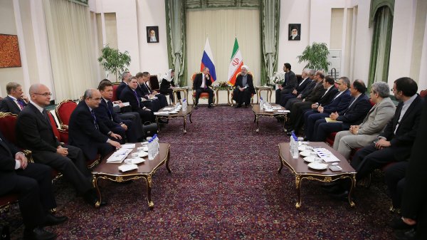 Iran, Russia stress expanding Tehran-Moscow ties