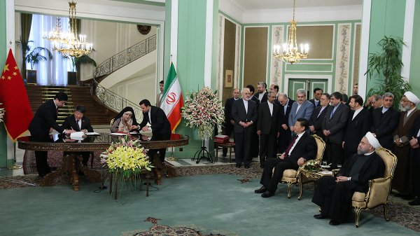 Iran, China sign 17 documents, MoUs