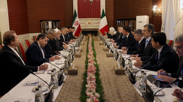 Italy a pioneer in developing Iran-EU ties/No obstacles in the path of Tehran-Rome ties development/Stressing efforts for putting agreements into action