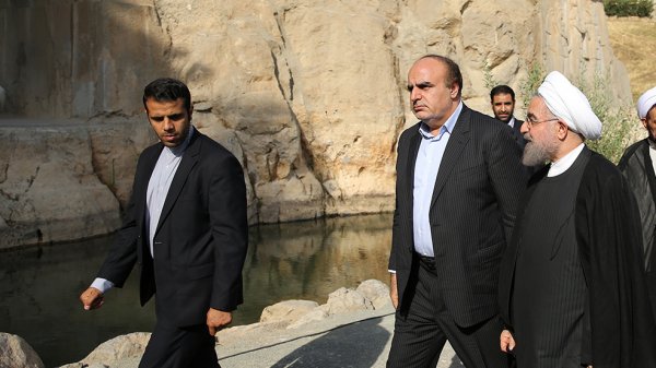 President visits Taq-e Bostan historical site