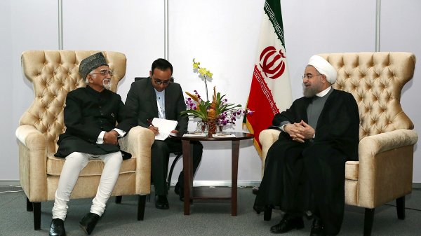 Deepening Tehran-New Delhi ties beneficial to both nations, region/Stressing development of economic ties, acceleration of Iran-India agreements