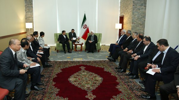 Maintaining unity essential in Islamic World/OIC, NAM should fulfil duties in establishing peace, stability/Tehran sees no limits cooperating with Jakarta