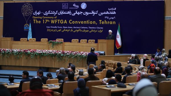Dialogue the shortest, cheapest way to settle disagreements among states/Iran proved world that it's the country of peace, friendship/One cannot raise walls between nations; today the day of being neighbours/Tourism results in security, culture, integrity, interaction among nations

