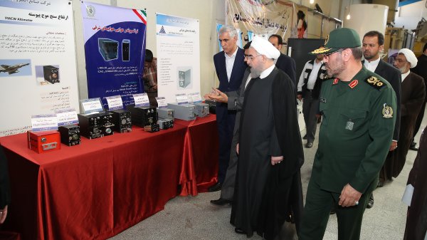 President visits Shiraz Electronic Industries Organisation exhibition/12 new products unveiled