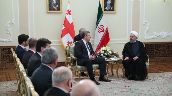 Iran welcomes deepening ties with Georgia/Iran rail network can link Georgia with Persian Gulf