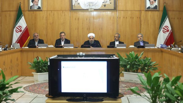 در جلسه هیات دولت: روز جهانی قدس روز احیای مسئله فلسطین است/دعوت از همه اقشار جامعه برای حضور پرشکوه در راهپیمایی روز قدس 
