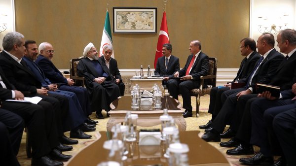 Iran, Turkey authorities determined to cement ties/Any change in geography, borders starts major tensions/Iran, Turkey presidents discuss helping Myanmar Muslims

