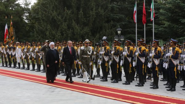 President Rouhani officially welcomes Turkish counterpart

