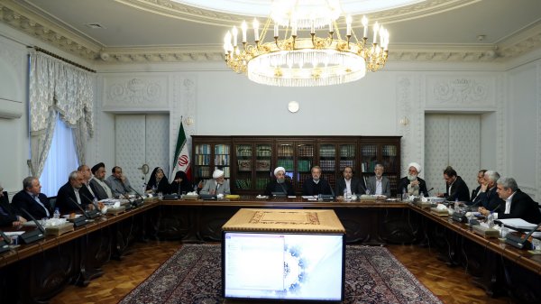Trump’s recent remarks ineffective by people’s awareness, resistance/Market stability sign of economy’s impenetrability against political pressures/Current path of US administration the path of isolation, distrust/Traditional US allies, other countries explicitly stood by JCPOA, Iran