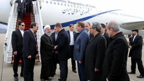 President arrives in Sochi, Russia

