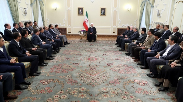 Eradicating poverty 12th Gov’t long-term plan/All branches must join hands to create atmosphere for attracting foreign, domestic investment/Domestic producers must produce high-quality, competitive-price goods