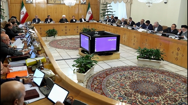 Foreign good purchase with domestic equivalent banned for public organs