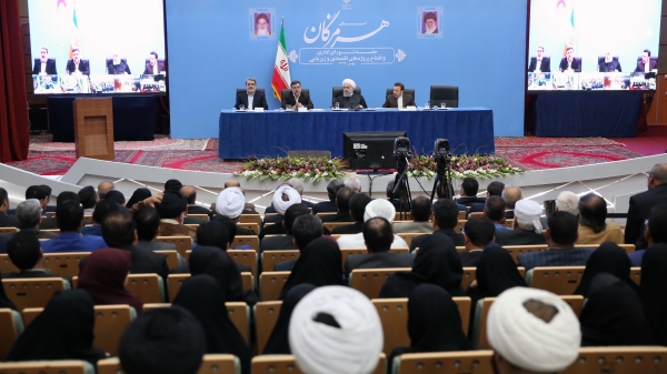 28 infrastructural, economic projects open in Hormozgan Province

