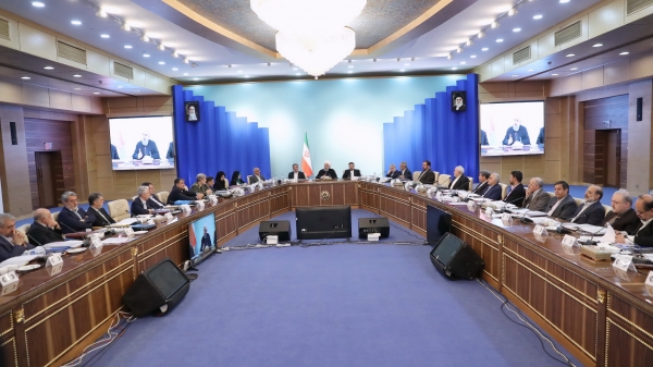 US’ pressure, sanctions to overflow henceforth/US acts against Iranian nation obvious example of economic terrorism/ Today, people more hopeful, officials more united

