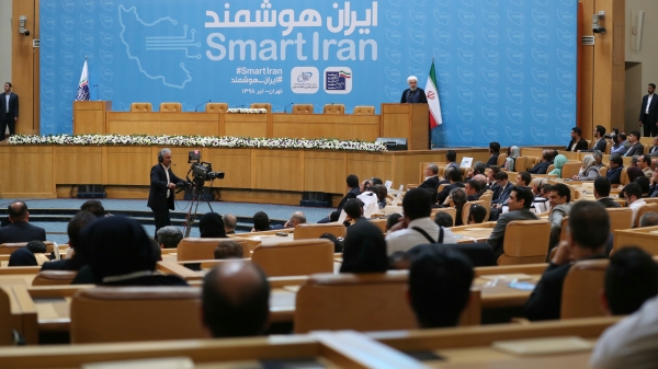 ايجاد التسهيلات اللازمة من أجل استخدام الشباب الفضاء الافتراضي من مفاخر الحكومة الايرانية/تتمتع كافة المدن و 78 بالمئة من الأرياف علي أنحاء البلاد بالإنترنت السريع/ان الفضاء الافتراضي أدي الي التسريع في شراكة المواطنين في ادارة شؤون البلاد و يقيمون يوميا أعمال المسؤولين/تستخدم الحكومة الايرانية قصاري جهدها لتعزيز الفضاء الافتراضي بالوطن/أعرب عن شكره لجهود جميع المعنيين في مجال تعزيز و تقوية الفضاء الافتراضي علي المستوي الوطني