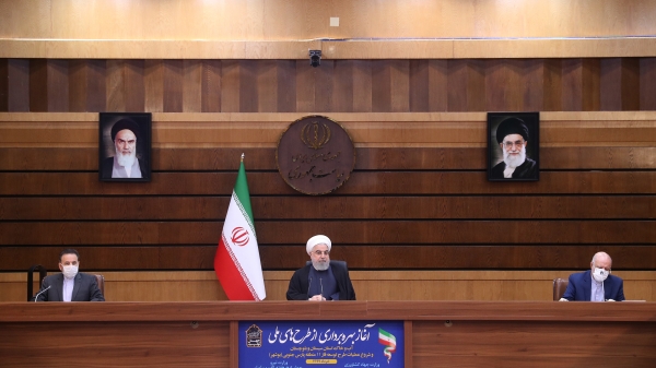 سیستان و بلوچستان یک استان بسیار مهم برای کشور ماست. از لحاظ امنیت ملی یکی از استان‌های بسیار حساس ماست، معروف است که چابهار و استان سیستان و بلوچستان پیشانی امنیت ملی ایران است و این درست و جای خودش حرف کاملا بجایی است.
سیستان و بلوچستان استانی هست که در واقع با دو همسایه بسیار خوب ما، پاکستان و افغانستان هم مرز هست، سیستان و بلوچستان دارای معادن بسیار ذی قیمتی است که باید در زمینه معادن کارِ بزرگی انجام بگیرد و یک بخشی در دولت یازدهم و دوازدهم انجام گرفته، باز هم باید ادامه پیدا کند.
سیستان و بلوچستان همچنین مسیر اصلی اتصال جنوب به شمال است همان کریدور ترانزیتی جنوب به شمال از این چابهار و از سیستان و بلوچستان باید عبور کند و البته الان بخشی از این طرح از هرمزگان و از بندر عباس عبور می‌کند ولی طرح اصلی آن این است. در نهایت در واقع بندر اقیانوسی ما در ایران در چابهار است این تنها بندر اقیانوسی ماست و بسیار اهمیت دارد و از این مسیر می‌توانیم منطقه اقیانوس هند و منطقه افریقا را به آسیای مرکزی و به منطقه سی.آی.اس متصل کنیم . قدم‌های بسیار مهمی برداشته شده و خیلی آرزو دارم که بخش بزرگ راه آهن چابهار به زاهدان 